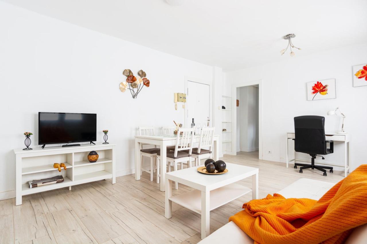 Apartamento Tenor Fleta Apartment Zaragoza Bagian luar foto